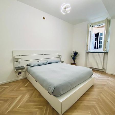 Wanderlust Splendido Appartamento In Centro Pavia Kültér fotó